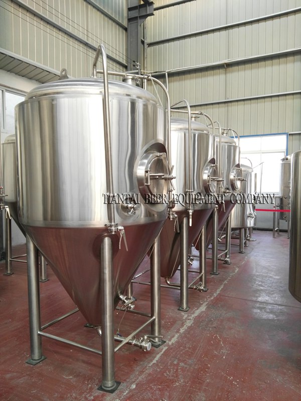 <b>1200L Nano fermenting tanks</b>